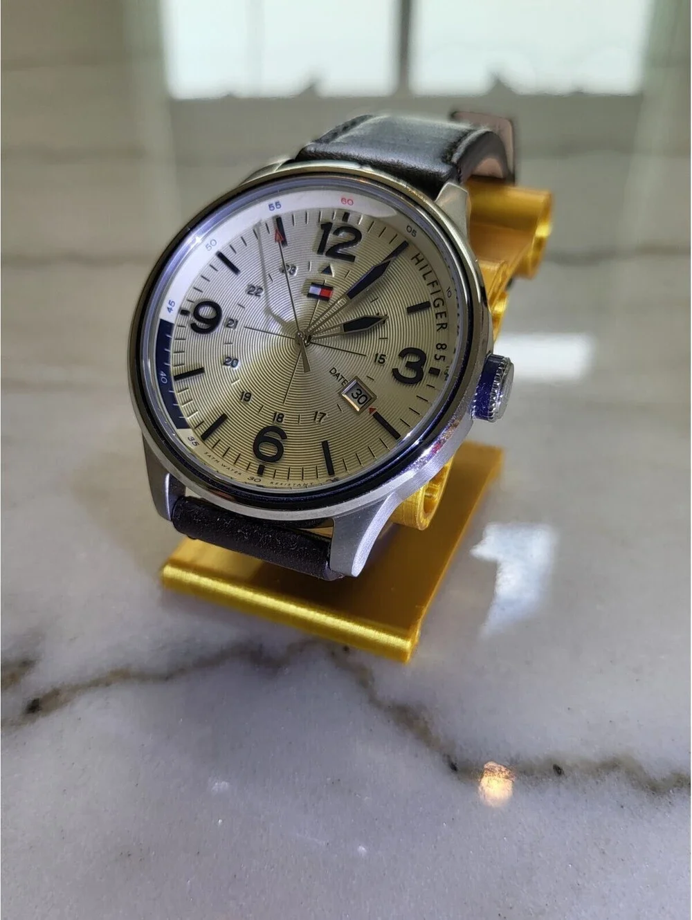 Tommy Hilfiger Cream Dial Brown Leather Men’s Watch Silver Case Date EUC Works